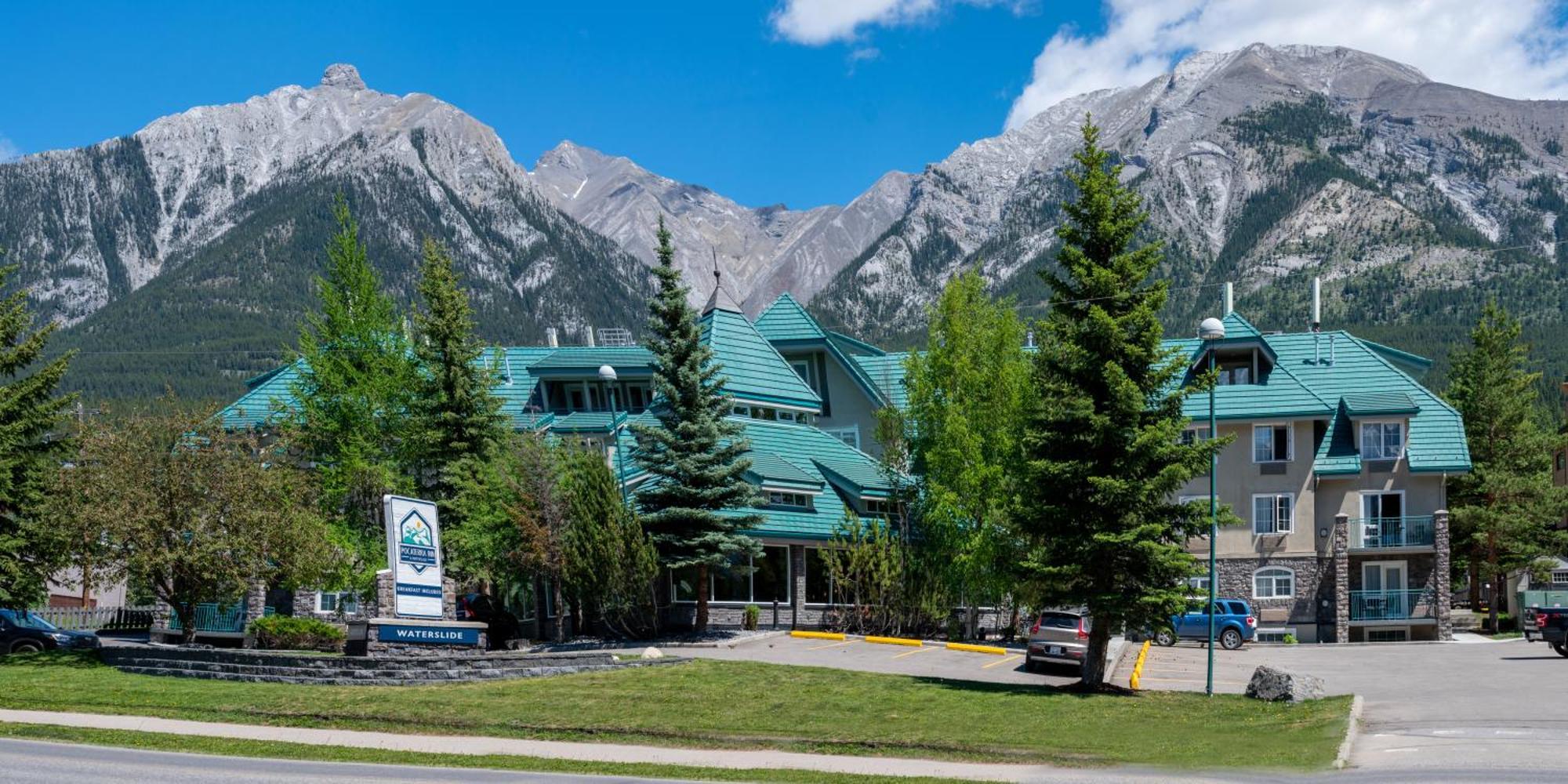 Pocaterra Inn & Waterslide Canmore Exterior photo